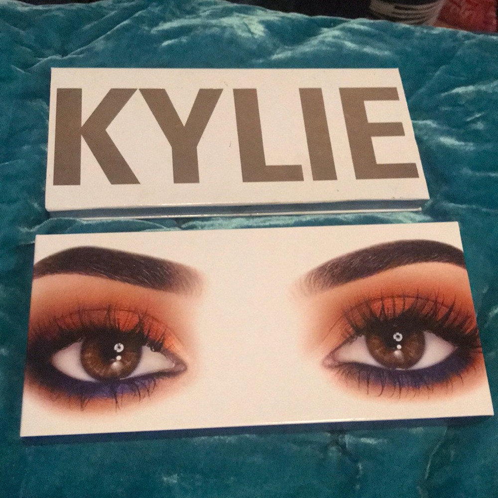 The Royal Peach Palette